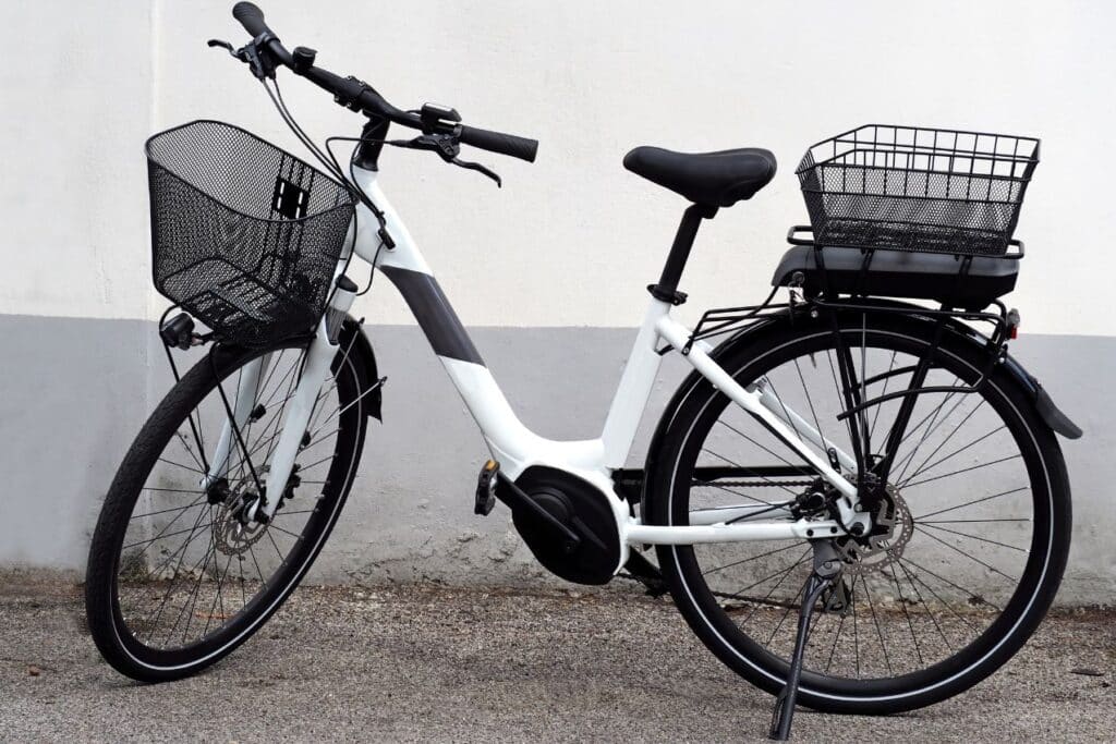 Panier Avant Robuste En Fer Pour Vélo Et VAE - 48x25 Cm - Idéal Pour Courses, Livres Et Petits Animaux