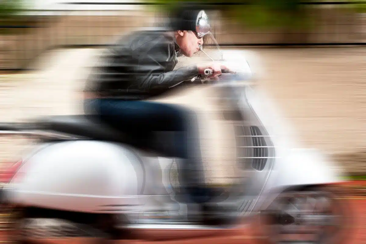 Lire la suite à propos de l’article Débrider un scooter : est-ce légal ?