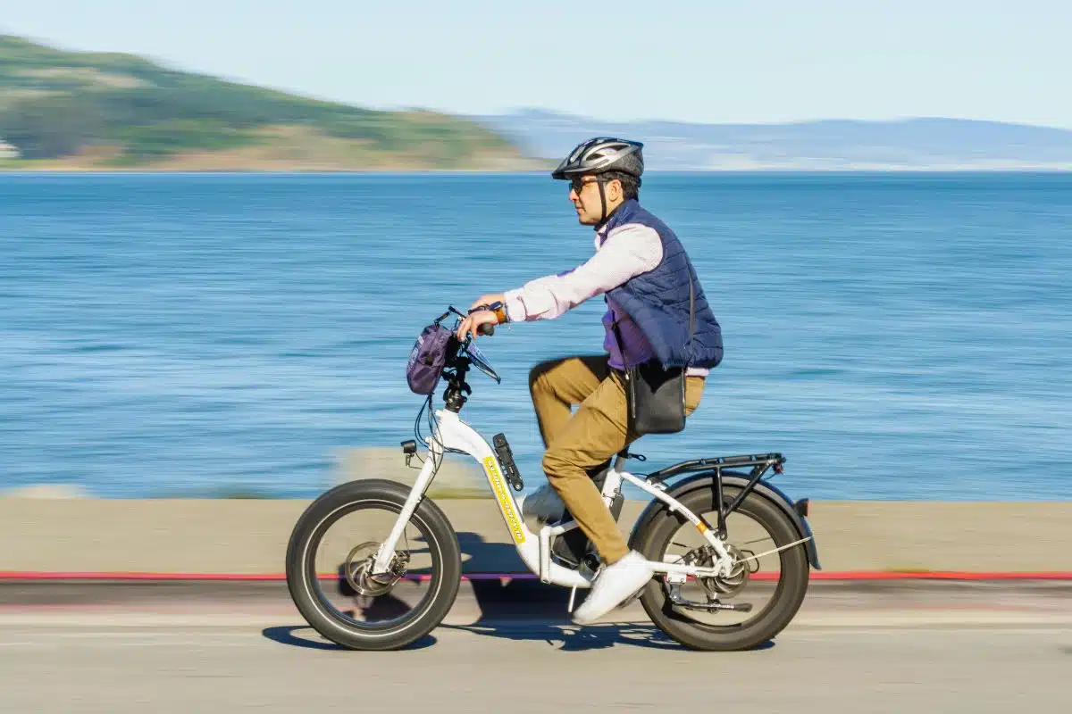 Assurance vélo électrique : VAE urbain en ville